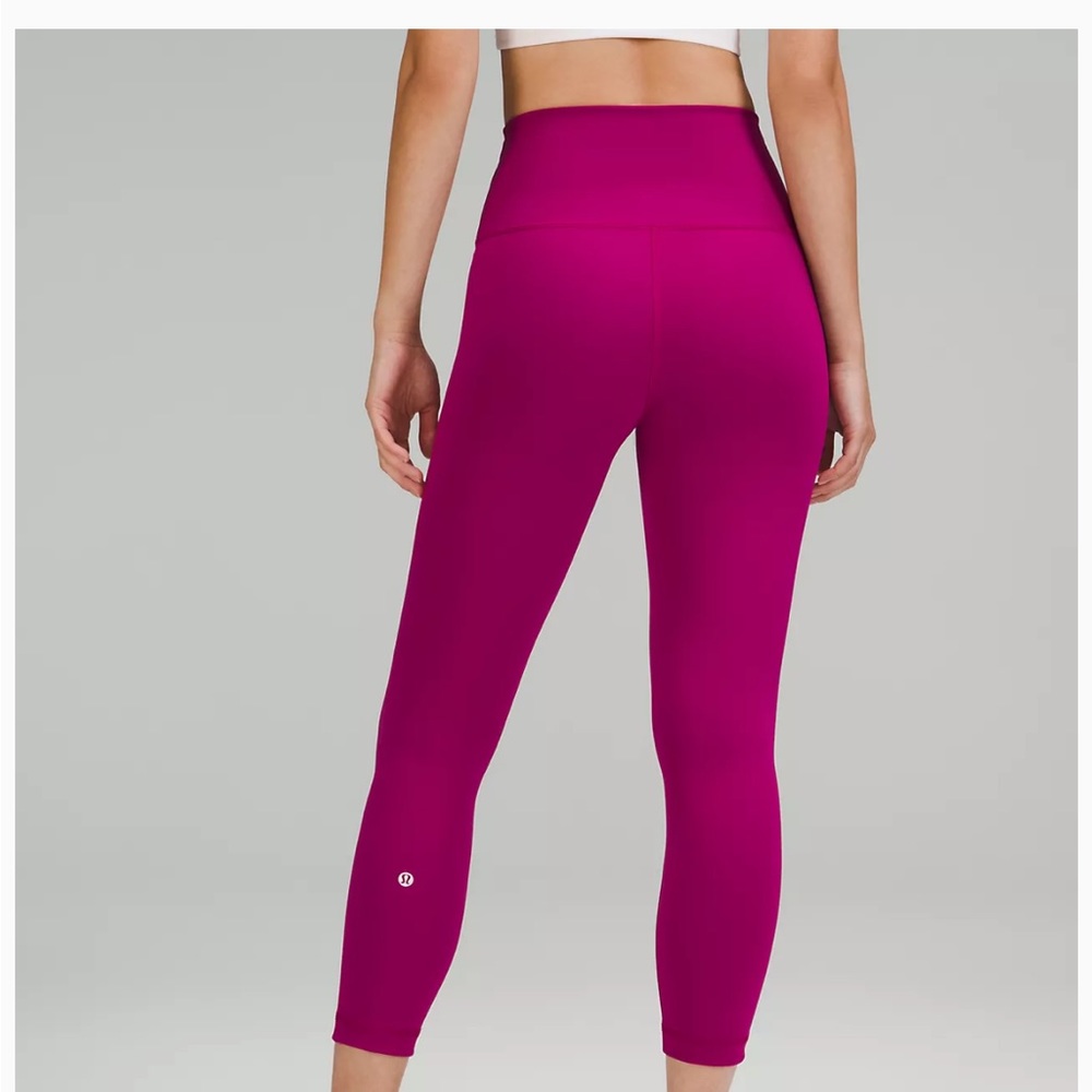 New with tags LULULEMON Wunder Trains full length flawless